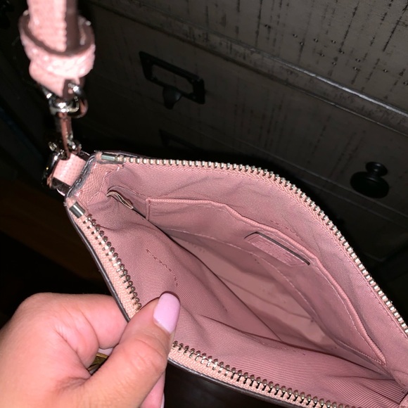 Blush pink cross body bag - Picture 3 of 3